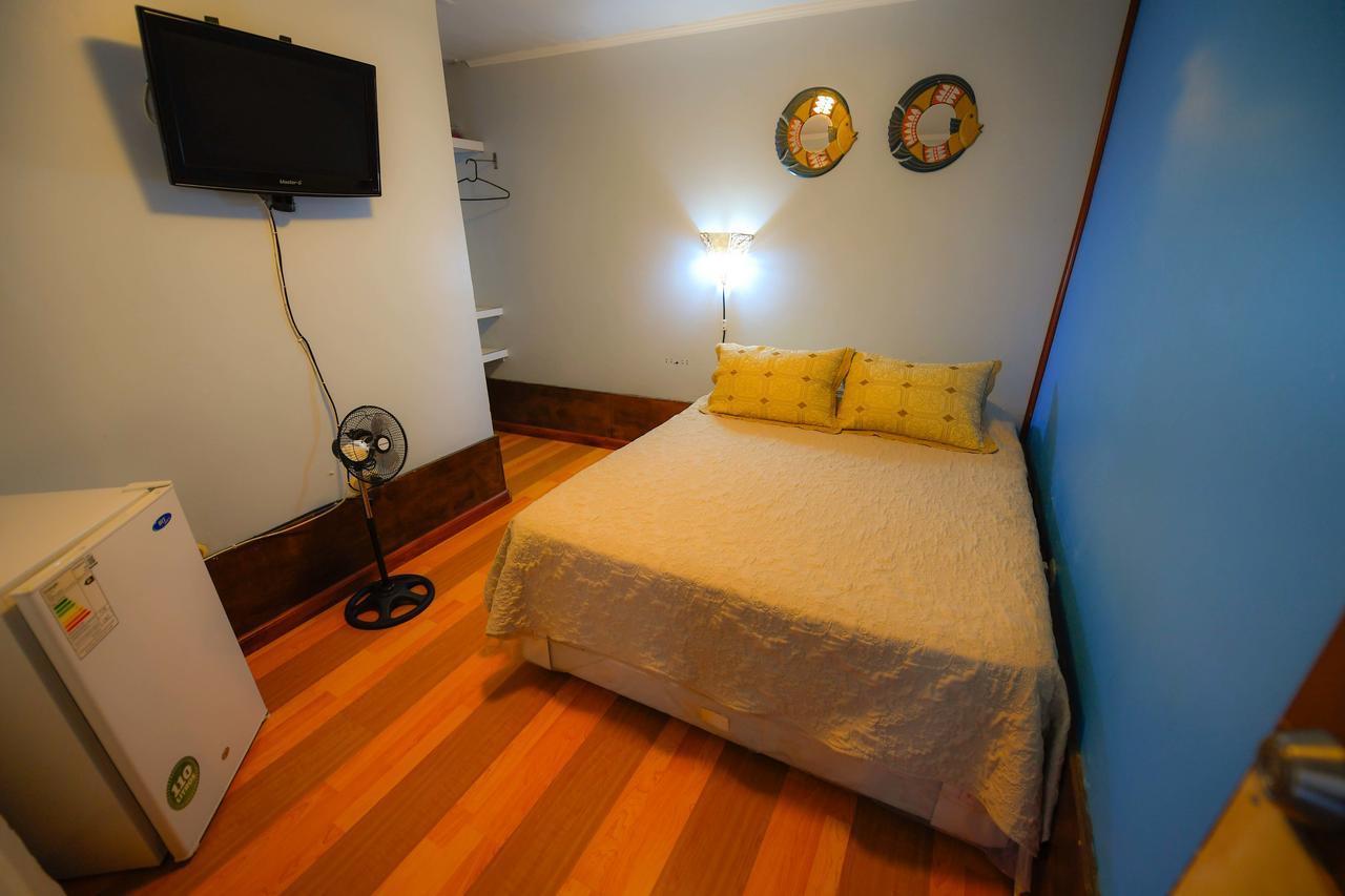 إكيكي Hotel Mediterraneo المظهر الخارجي الصورة
